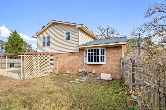 6261 Stoney Point Loop, Fayetteville, NC 28306