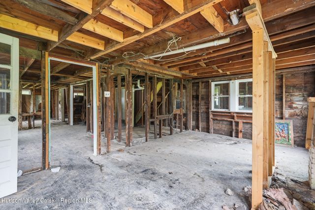 25 Phillips Avenue, Highland, NY 12528