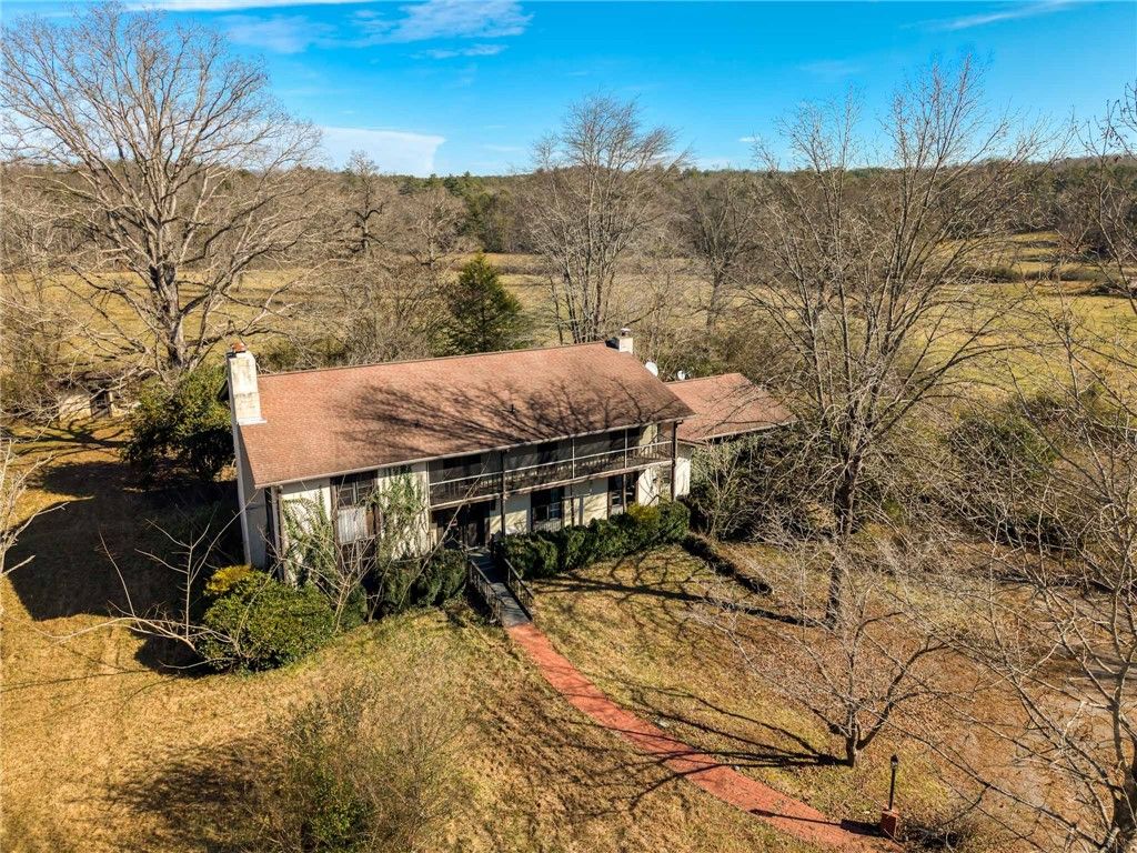 8650 Highlands Highway, Mountain Rest, SC 29664