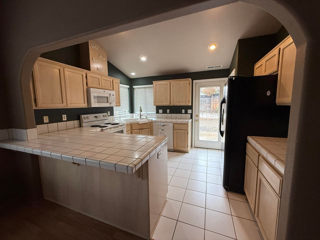 1629 Husker Butte Lane, Medford, OR 97504