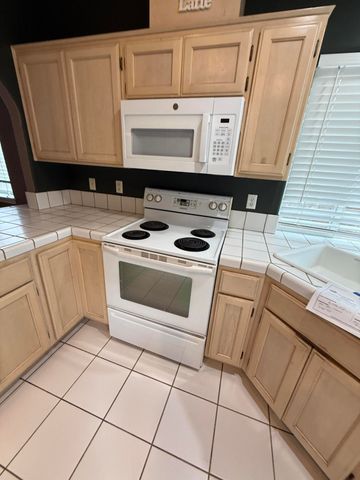 1629 Husker Butte Lane, Medford, OR 97504