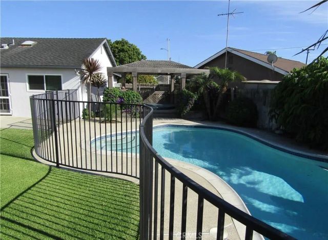 8901 Shore, Huntington Beach, CA 92646