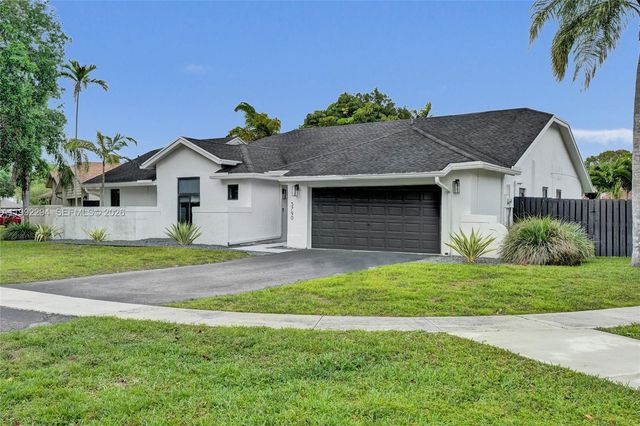 5790 SW 88th Ave, Cooper City, FL 33328