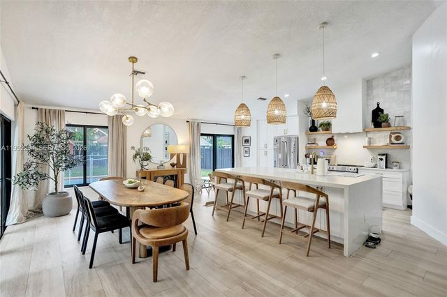 5790 SW 88th Ave, Cooper City, FL 33328