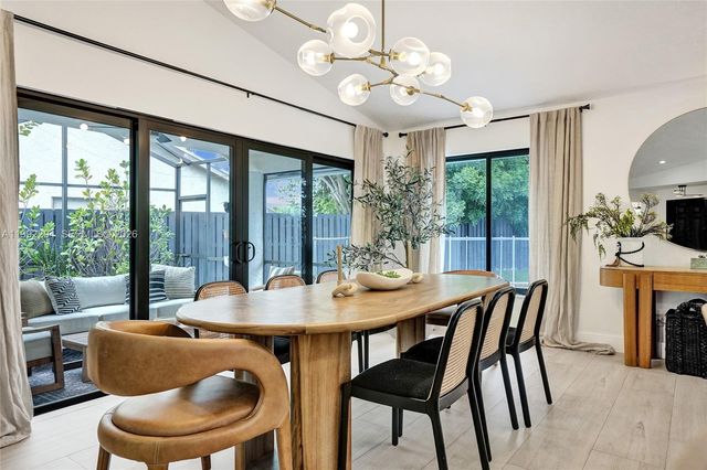 5790 SW 88th Ave, Cooper City, FL 33328