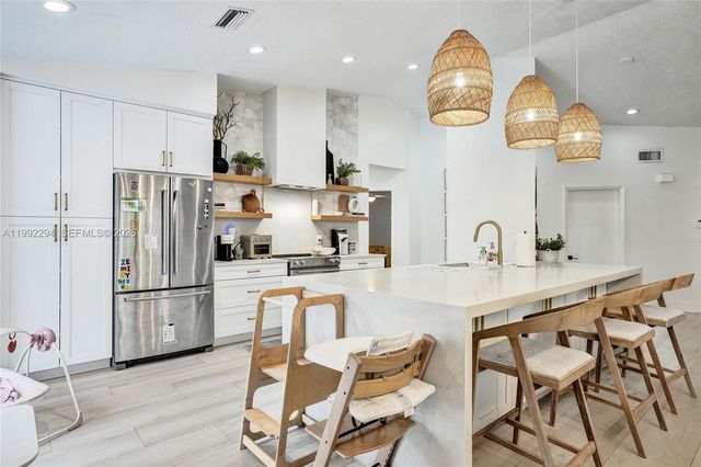 5790 SW 88th Ave, Cooper City, FL 33328