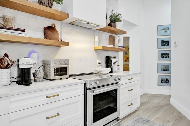 5790 SW 88th Ave, Cooper City, FL 33328