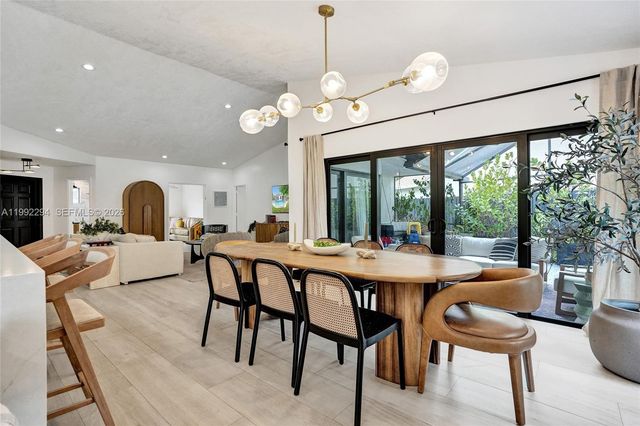 5790 SW 88th Ave, Cooper City, FL 33328