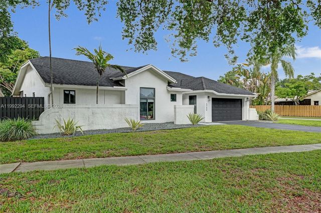5790 SW 88th Ave, Cooper City, FL 33328