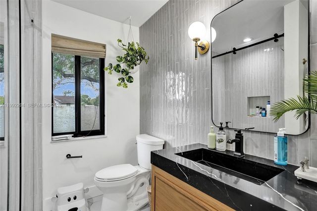 5790 SW 88th Ave, Cooper City, FL 33328