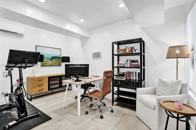 5790 SW 88th Ave, Cooper City, FL 33328