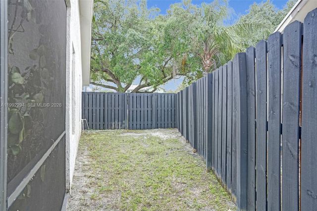 5790 SW 88th Ave, Cooper City, FL 33328