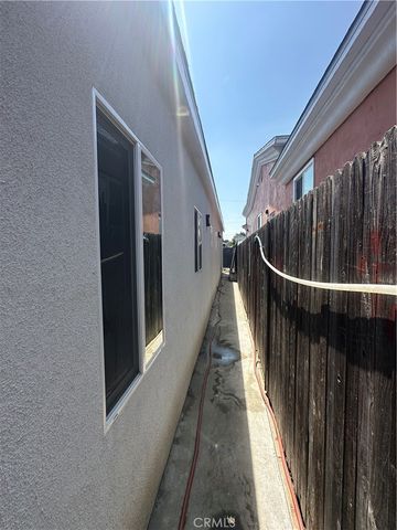 2411 E 113th, Los Angeles, CA 90059