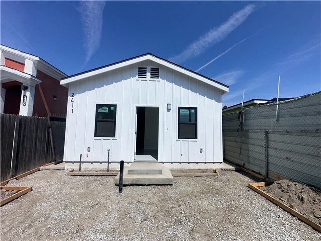 2411 E 113th, Los Angeles, CA 90059