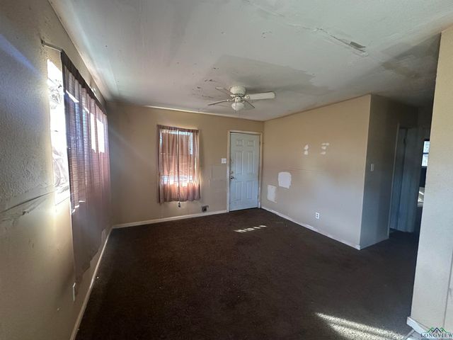 1002,1003 Harris Street, Atlanta, TX 75551