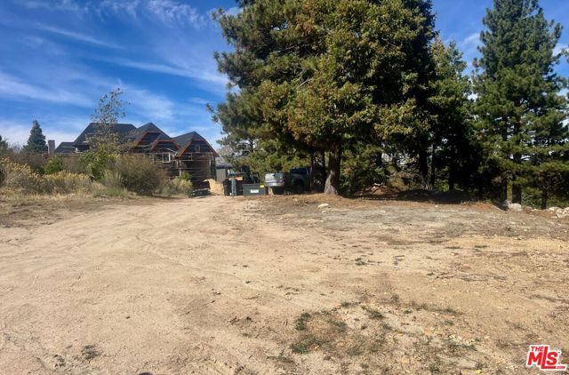 188 Mill Pond Road, Lake Arrowhead, CA 92352