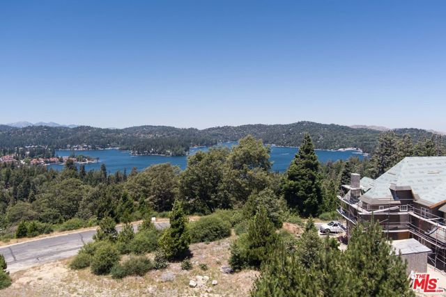 188 Mill Pond Road, Lake Arrowhead, CA 92352