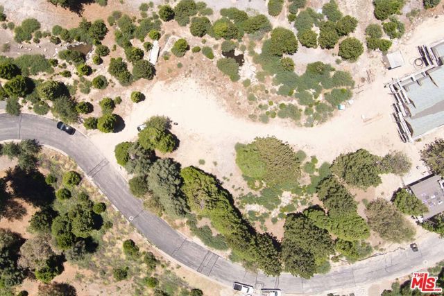 188 Mill Pond Road, Lake Arrowhead, CA 92352