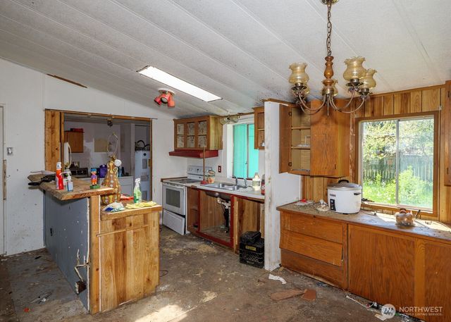 130 Pinto Lane, Brinnon, WA 98320