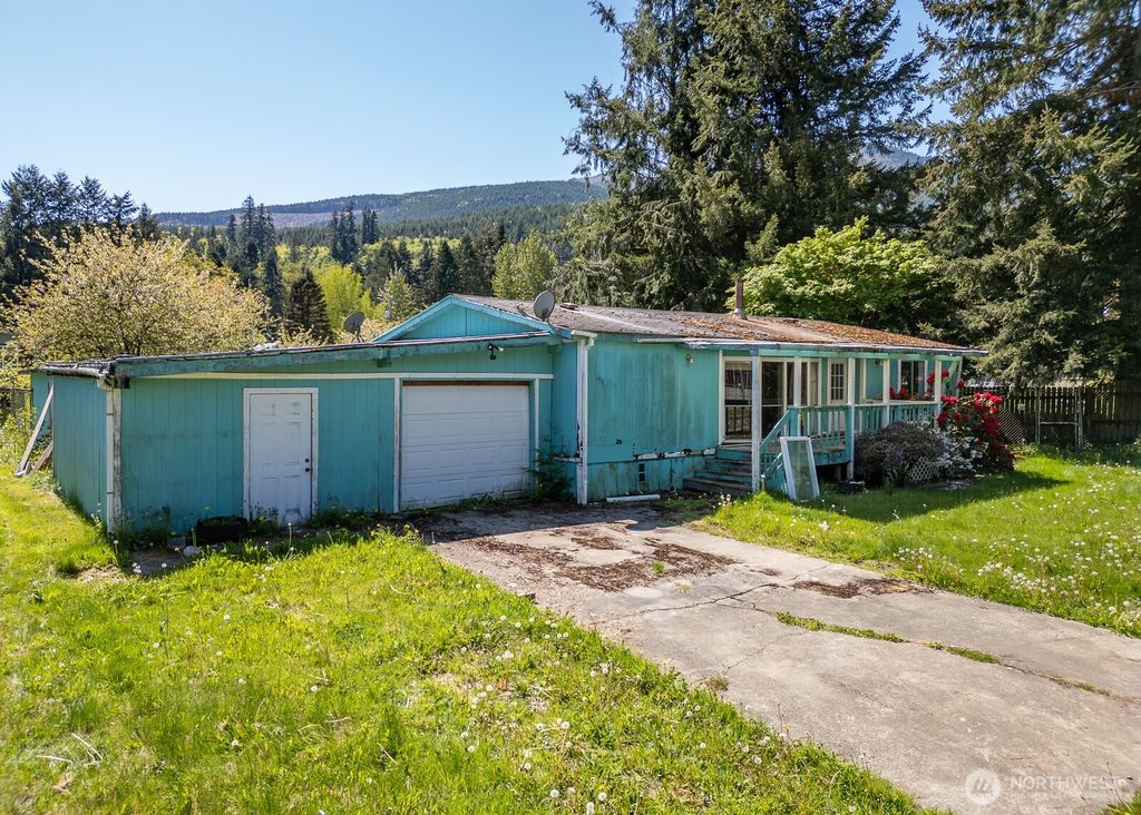 130 Pinto Lane, Brinnon, WA 98320