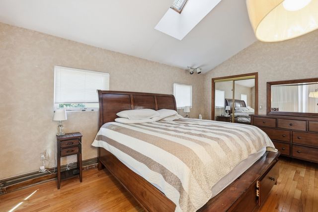 6 Harrington Way, Worcester, MA 01604