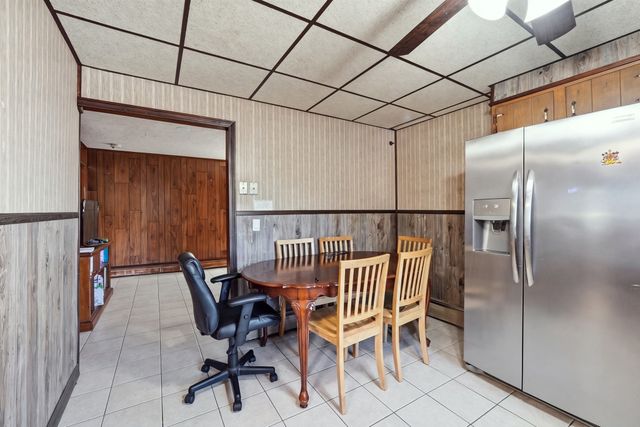 6 Harrington Way, Worcester, MA 01604