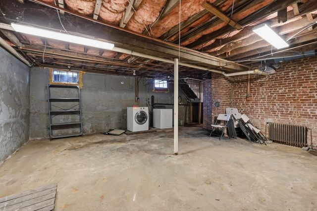 6 Harrington Way, Worcester, MA 01604