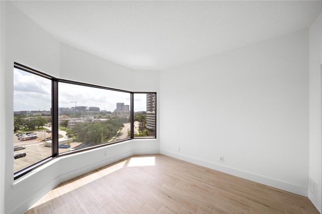 2001 Holcombe Boulevard 705, Houston, TX 77030