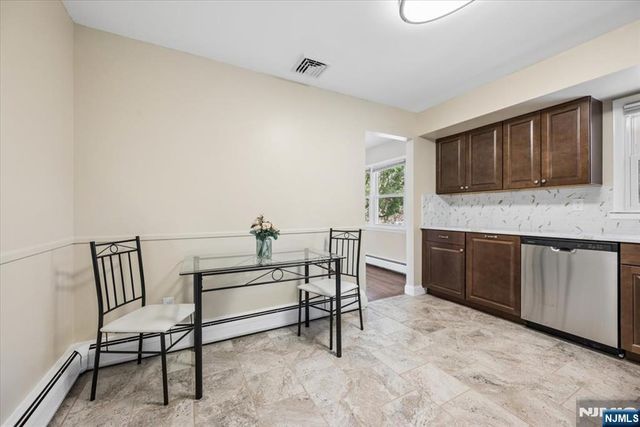 61 N Hillside Avenue, Roxbury Township, NJ 07876