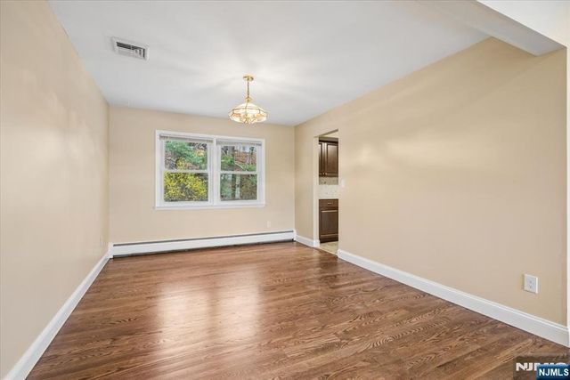 61 N Hillside Avenue, Roxbury Township, NJ 07876