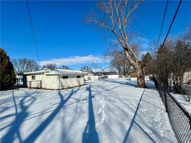 315 E Grant Avenue, Eau Claire, WI 54701