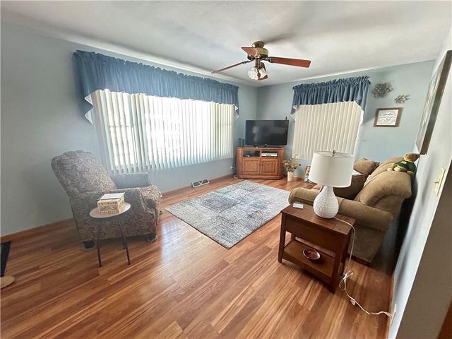 315 E Grant Avenue, Eau Claire, WI 54701