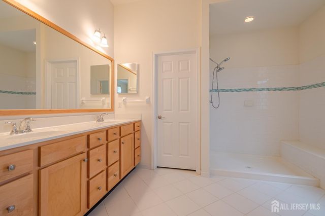 37 Andover Drive, South Brunswick, NJ 08824