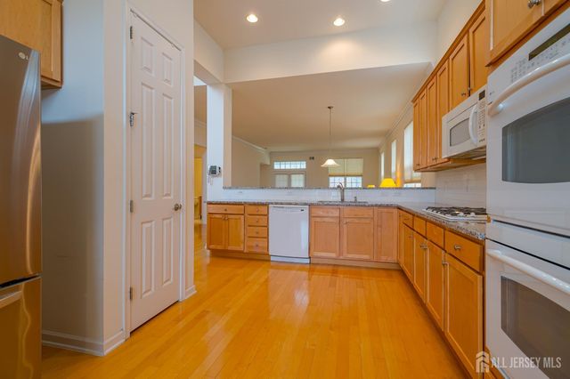 37 Andover Drive, South Brunswick, NJ 08824