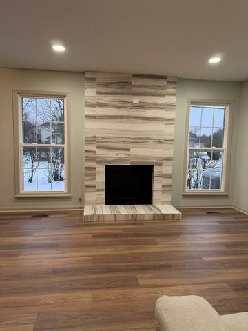 36230 N Old Creek Court, Gurnee, IL 60031