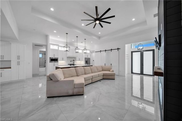 1607 NE 23rd ST, Cape Coral, FL 33909