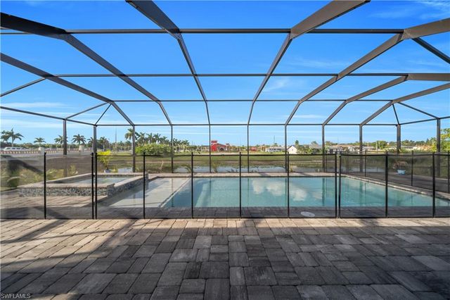 1607 NE 23rd ST, Cape Coral, FL 33909