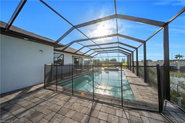 1607 NE 23rd ST, Cape Coral, FL 33909
