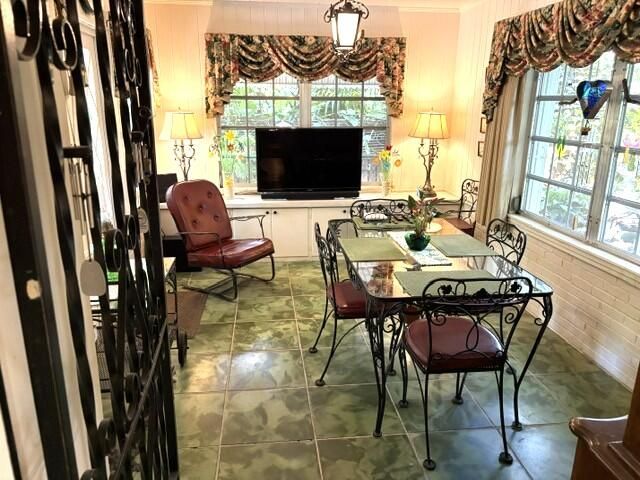 41 SW 5TH Street, Dania Beach, FL 33004