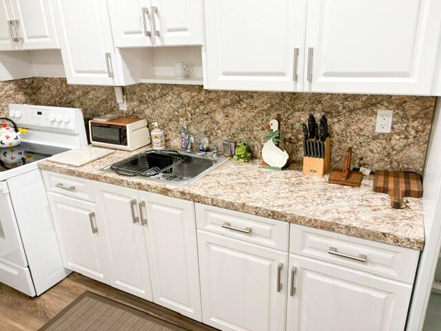 41 SW 5TH Street, Dania Beach, FL 33004