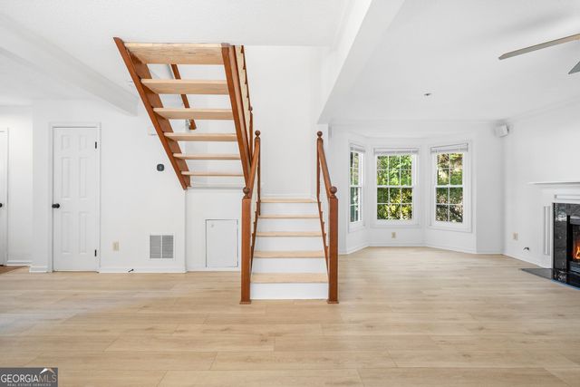 2883 Dresden Square Drive, Atlanta, GA 30341