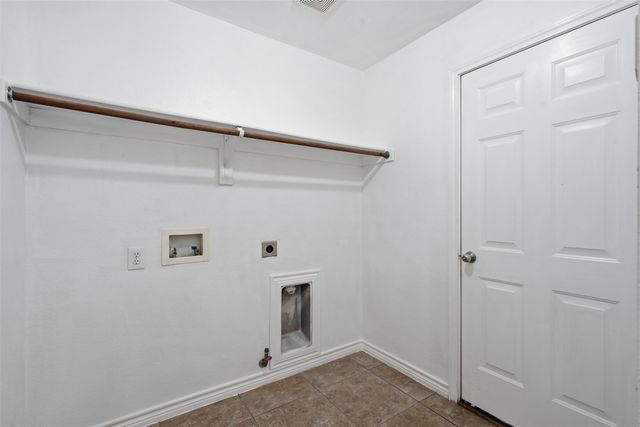 424 High Desert Drive, Fort Worth, TX 76131