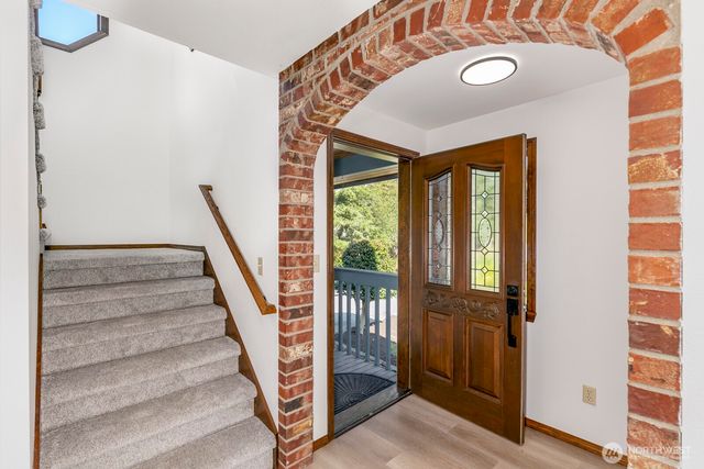 8824 Grandview Road, Arlington, WA 98223