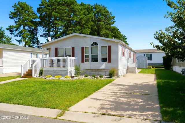 523 Momosa Way, Whiting, NJ 08759