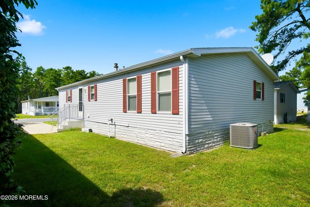 523 Momosa Way, Whiting, NJ 08759