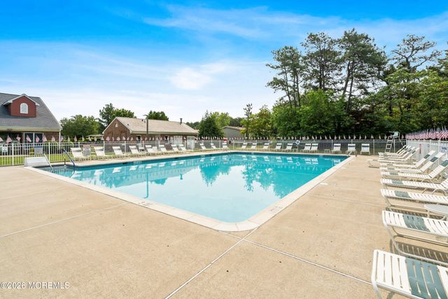 523 Momosa Way, Whiting, NJ 08759