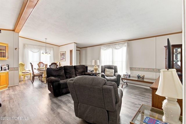 523 Momosa Way, Whiting, NJ 08759