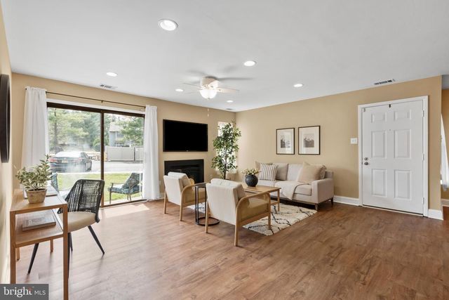 431 DURHAM CT, West Deptford, NJ 08051