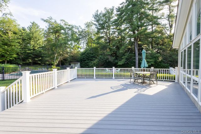 153 Brookville Lane, Glen Head, NY 11545