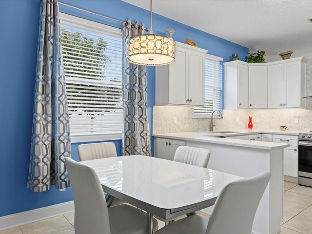 2761 EAGLE GLEN CIRCLE, Kissimmee, FL 34746